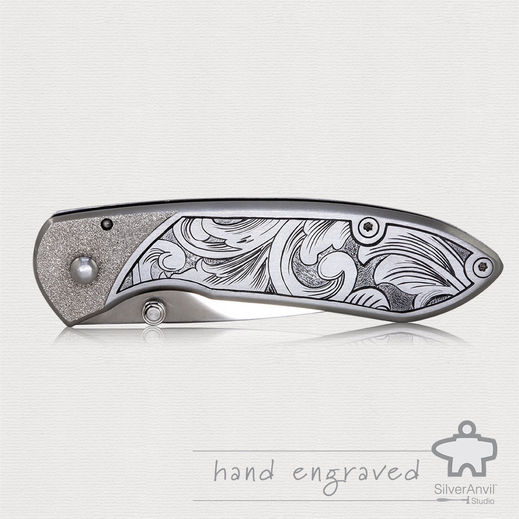 Hand Engraved Buck 327 Knife